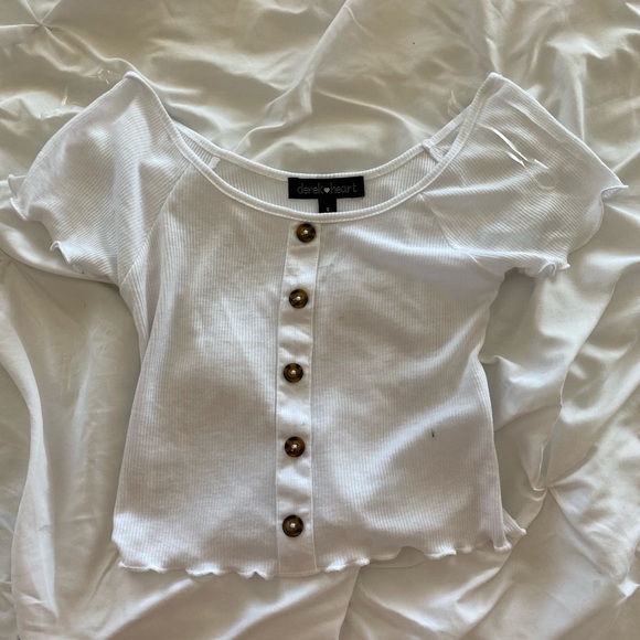 white cropped button up shirt from tillys - Picture 1 of 4